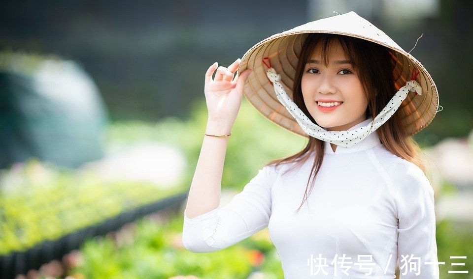 减字木兰花!词牌《减字木兰花》,苏轼的二十八阕还不算多,谁填得最多