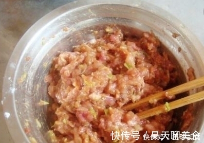 阿堂君|独特调肉馅手法，包子饺子都适用，鲜美无比，口感嫩滑还多汁！