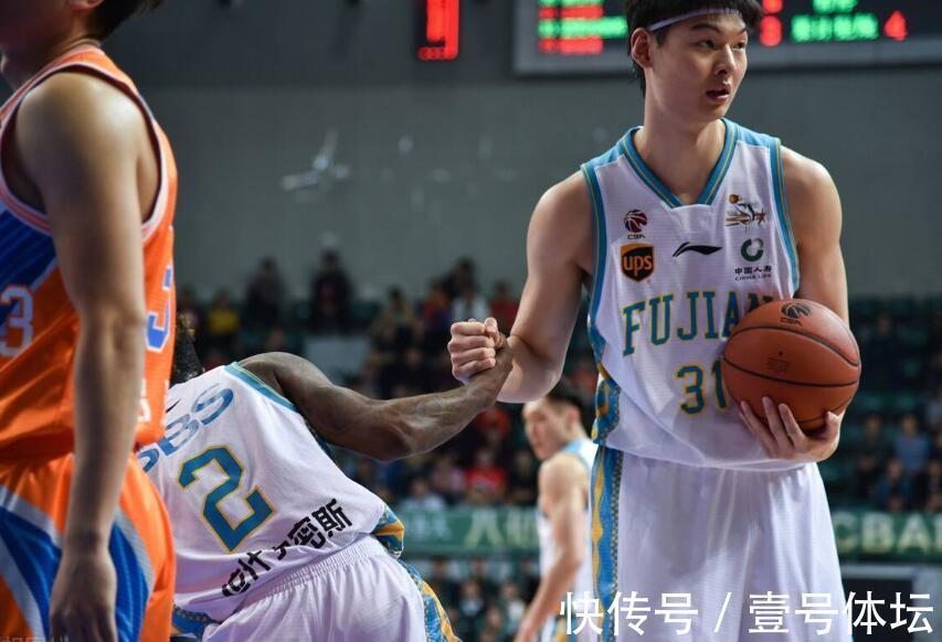 丹尼尔|正式官宣!上海核心大将确定离队,李春江苦苦挽留不住