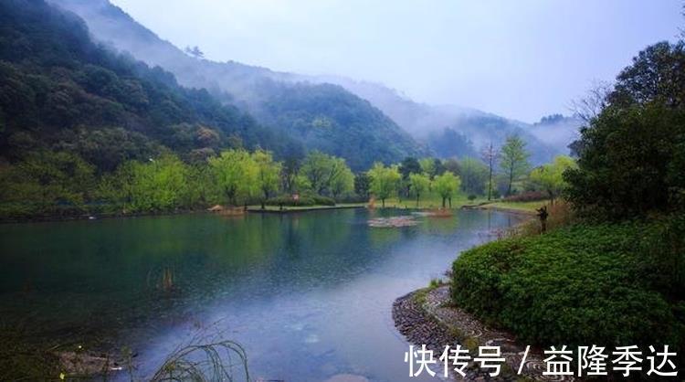 眼儿媚#范成大不可不读的一首词,从开篇到结尾句句惊艳,值得我们一读!