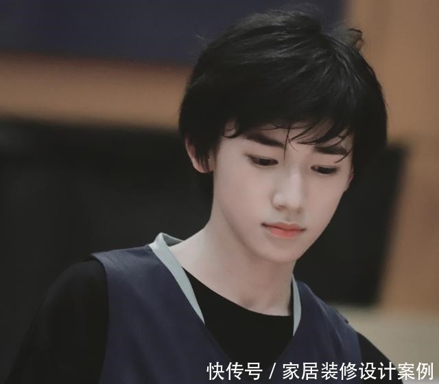 《王牌6》海報,關曉彤華晨宇顏值吸睛,16歲王牌少年成亮點!