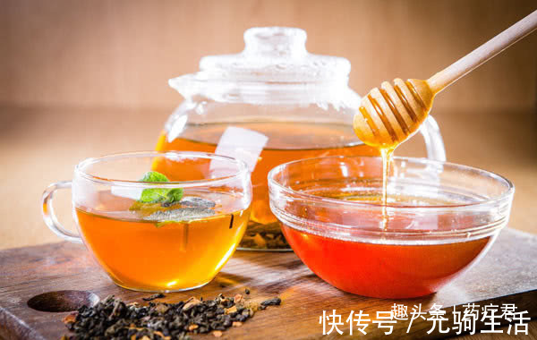 蜂蜜炖雪梨|秋天到,养生千万记住一句话“吃蜜不吃姜,吃果不吃瓜”