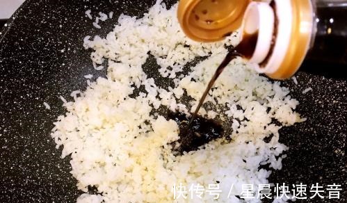 鸡蛋黄|简单的炒饭也能吃出双重口味,色香味俱全,一次就满足!