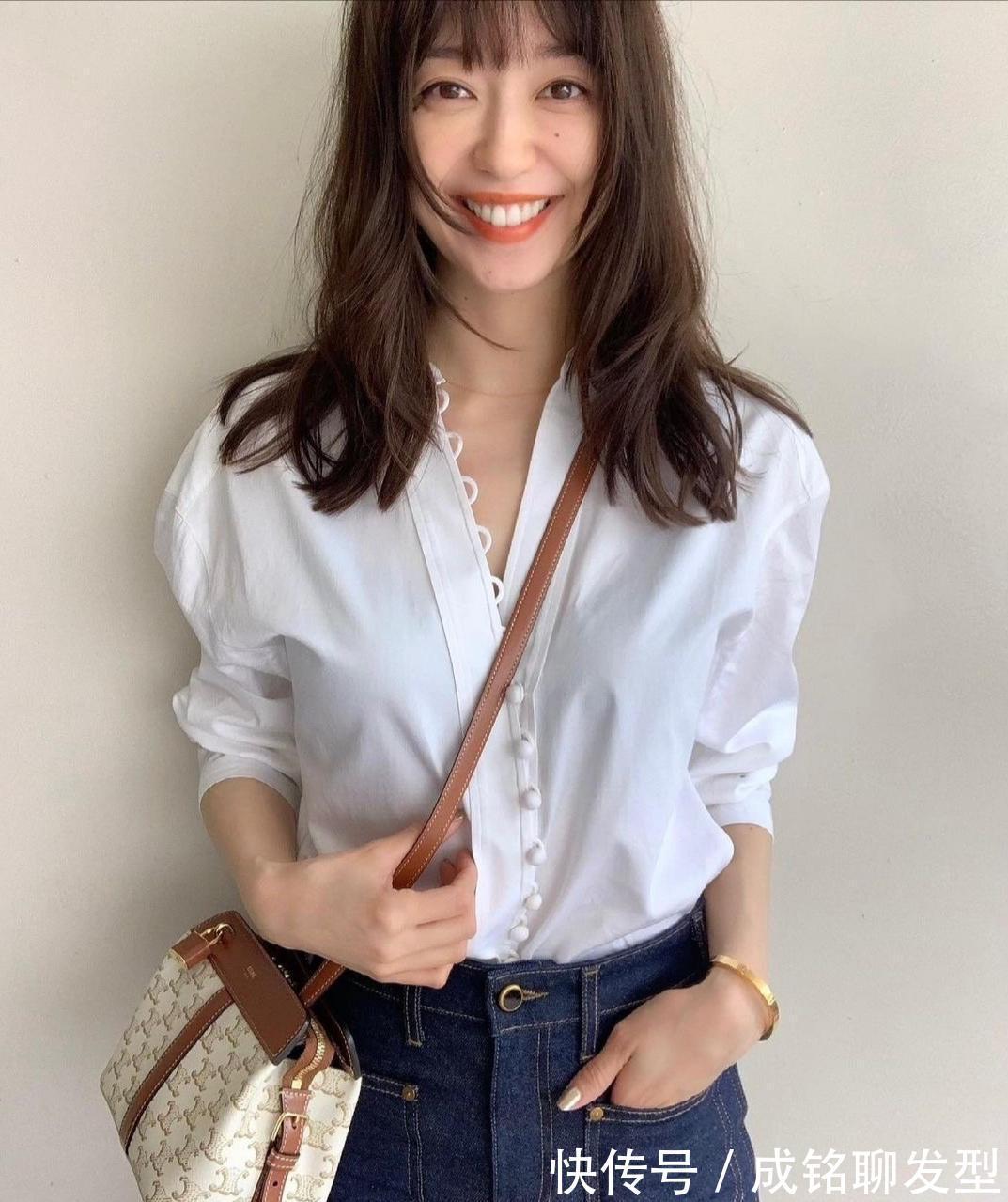 搭配|30+的女生穿衣不用愁，学“日杂”模特松岛花的搭配，时髦又好看