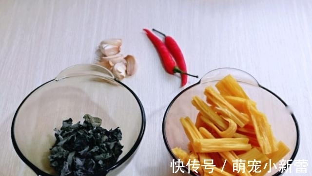 此菜万万不能隔夜吃,吃一次比吸烟的危害大,不懂就吃亏大了