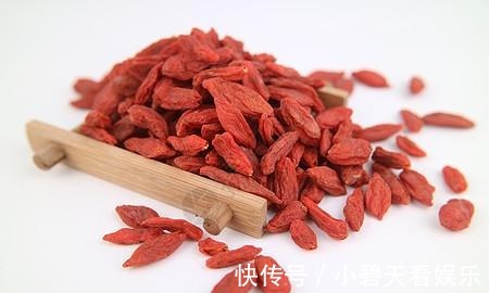 关节|黑豆+枸杞,专治滑膜炎,老妈多年的腿疼治好了!