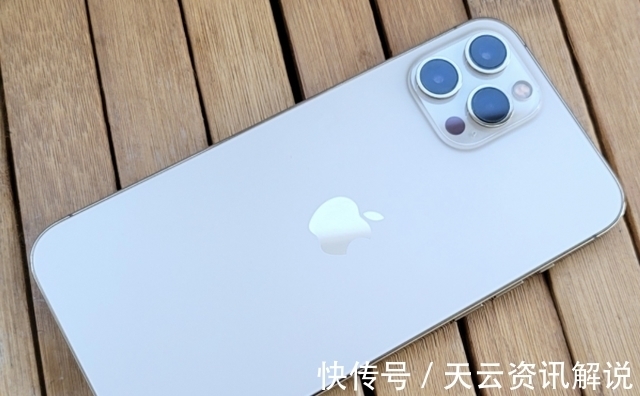 安卓|不听女友劝，用了两个月iPhone13 Pro，还是换回Mate40 Pro