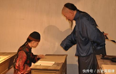 少年毛泽东读私塾,最喜欢偷偷看闲书,爱写作文还更喜欢学练字!