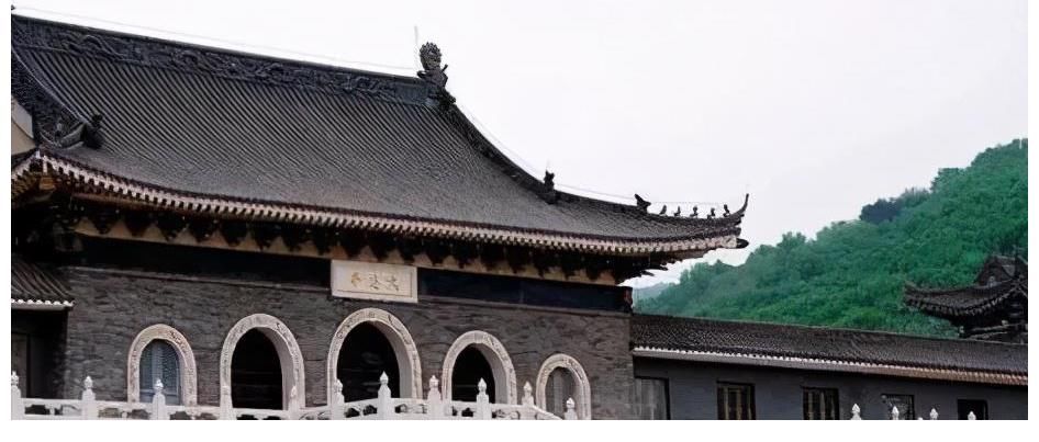 小师傅们|国内一良心寺庙，不设功德箱免门票，还禁止游客捐赠香油钱