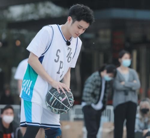 維嘉|《向往5》下一期再放大招，迎來10位飛行嘉賓，觀眾卻開心不起來