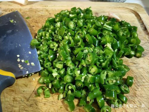 腌茄子的季节到了,一次腌制20斤,开胃又下饭,吃一年不怕坏