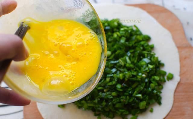 韭菜|做韭菜盒子,鸡蛋千万不能炒,这才是正确做法,韭菜鲜美鸡蛋软嫩