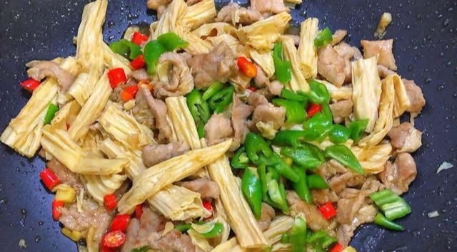 家常菜这么做，堪比酒店大厨味道，简单到有手就行