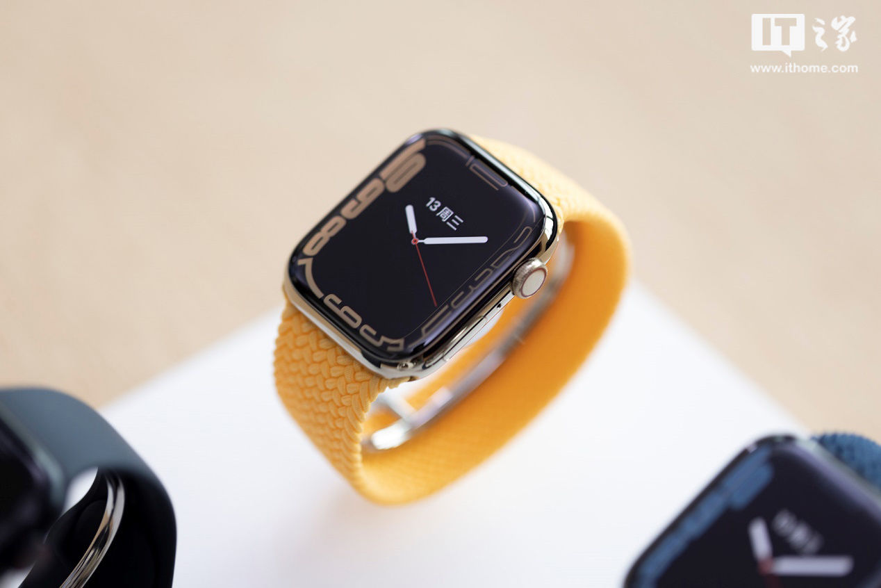 苹果公布 Apple Watch 7 快充兼容情况：5W 以上 PD 协议即可