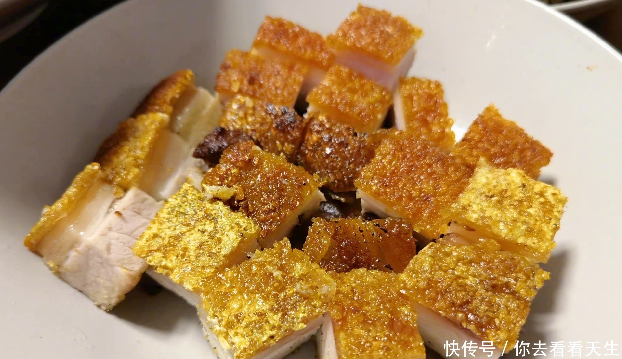 俞灏明晒年夜饭，一桌8道硬菜，1万人纷纷点赞，网友：好想蹭饭