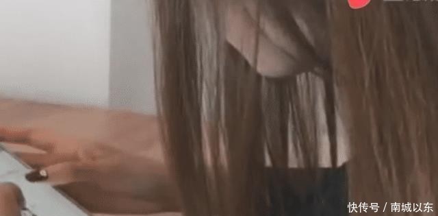 美女做激光脱毛,过程中闻到一股焦味,两天后一看手臂,女孩懵了