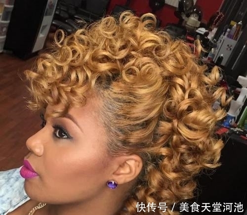 2021结婚季!33个优雅新娘的别致婚礼发型