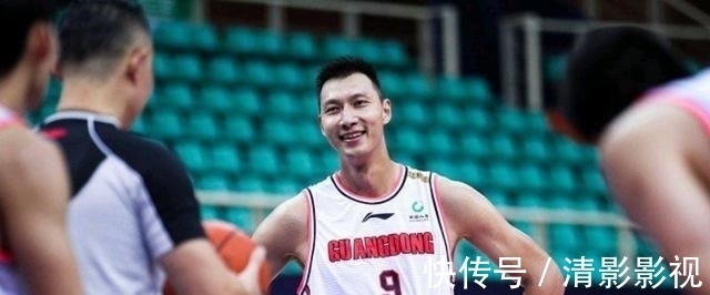 命中率|9分5篮板！广东2米13神塔强势崛起 19岁锋芒毕露 易建联终有接班人