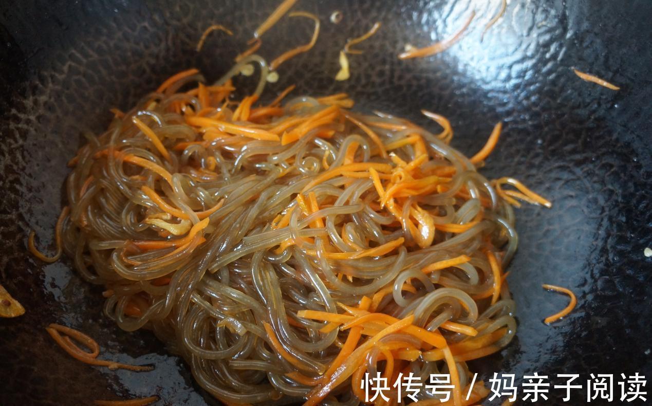 炒粉条此做法,味道鲜美很好吃,做法简单还不粘锅