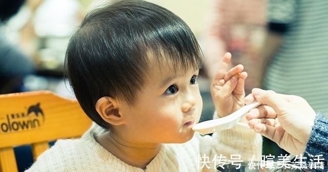 反作用|喝水有讲究,这四种情况不要给孩子喝,乱喝会起到反作用