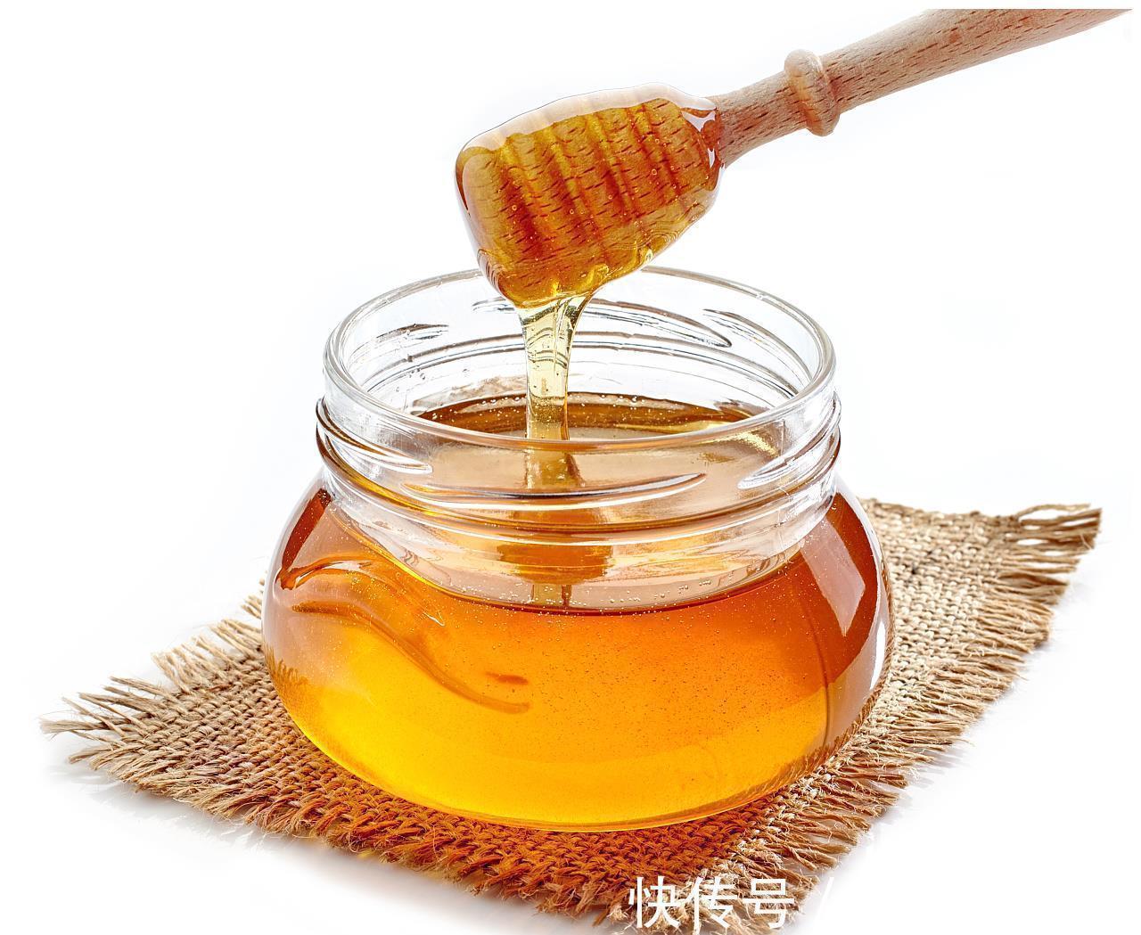 炒制|用蚯蚓钓鱼时,用这款窝料打窝效果特好,可以算得上是绝配