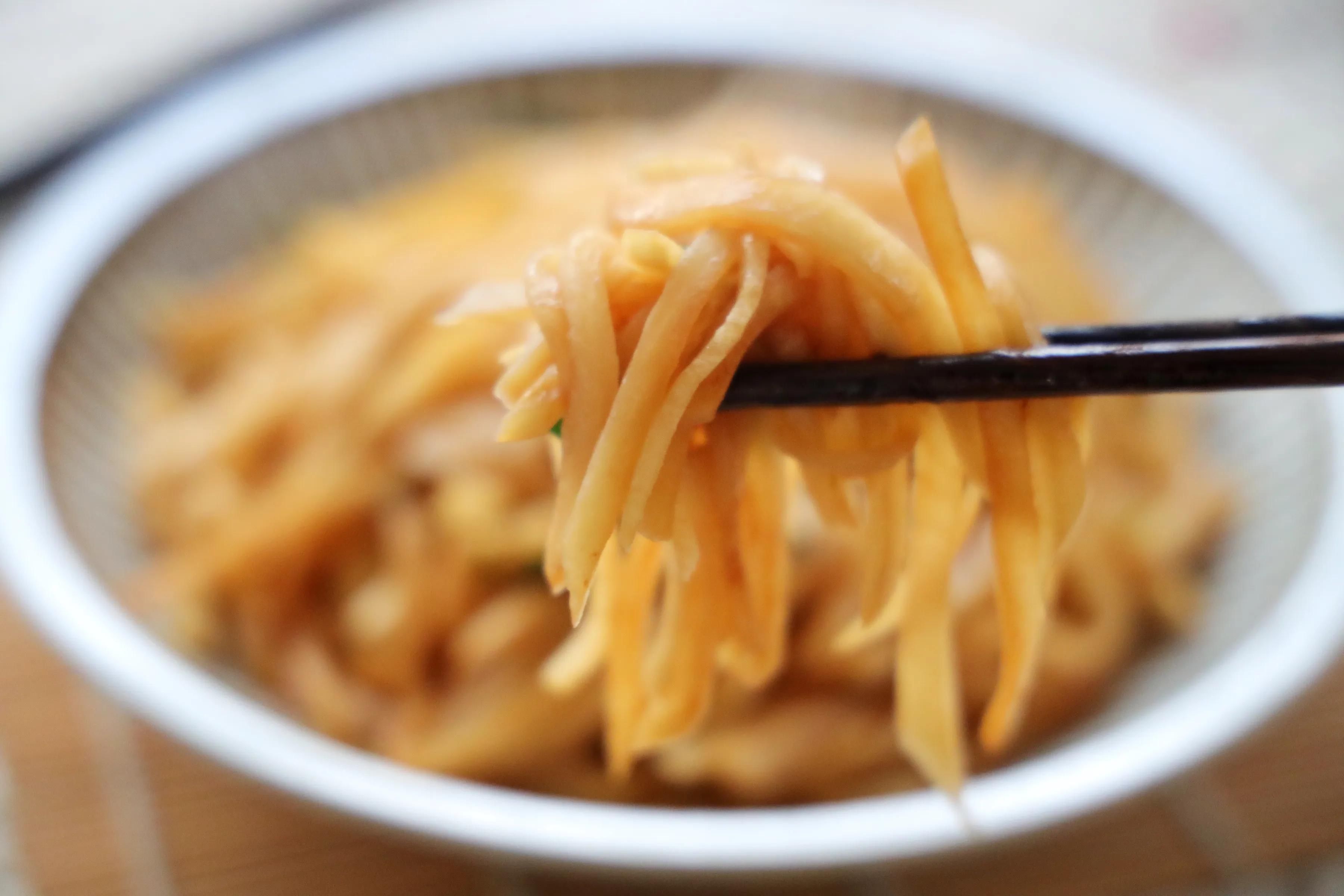 适合冬天吃的一道素菜,简单易做,营养丰富,一盘菜2块钱搞定