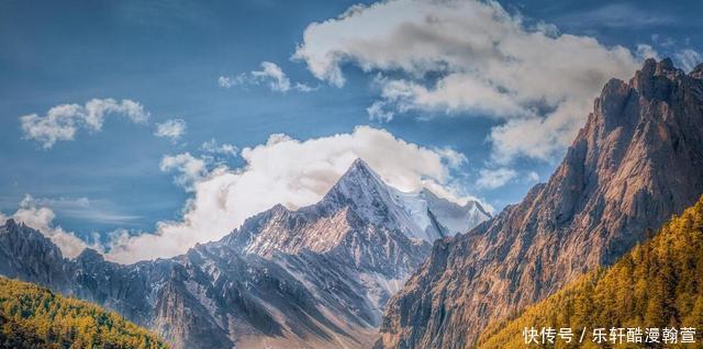 古诗词,长河淡雅传天籁,大漠争雄惹世愁