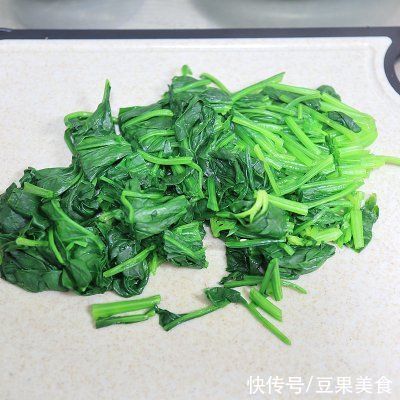 吃着比肉还鲜，嘴馋就吃香辣菠菜腐竹