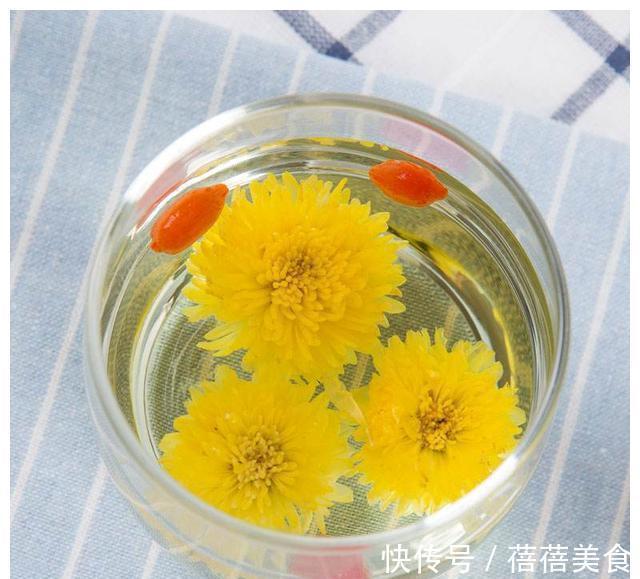 便秘|口臭、胃酸、便秘多是胃火惹的祸,中医教你四招“灭火”