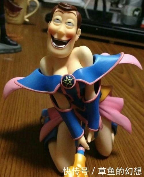 对于那些奇葩的动漫手办，你会选择用高昂的价格去购买吗