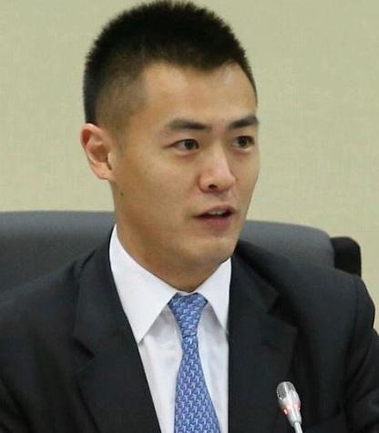 wendy|穷小子上《非诚勿扰》,被灭22盏灯,孟非知道他父亲是谁吗