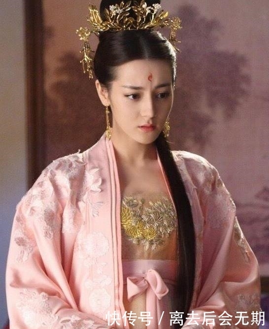 碾压《神医弃女》,超越《似锦》,这本书意外爆红,评分高达9。9