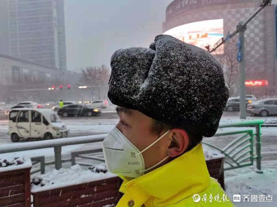 李怀磊|直击！聊城街头雪中，他们全出动了……