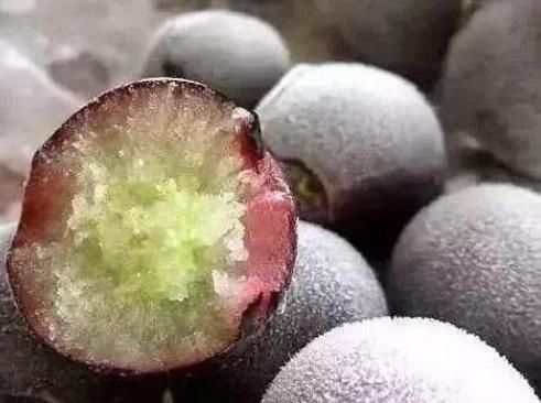 草莓|灵签占卜中午睡醒后,你会选哪种水果测你后半生是不是富贵命