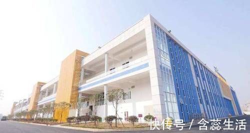 商业帝国|曾经的富士康打工妹，16年缔造2400亿商业帝国，一年收入超600亿