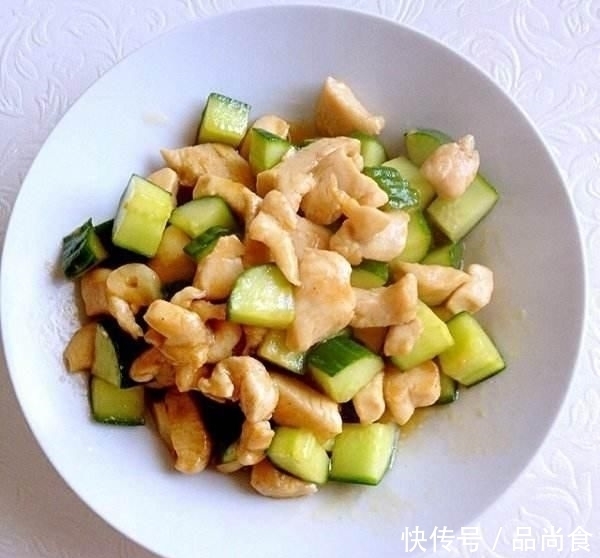 鸡丁|晚餐多给孩子喝一水,每天1碗,孩子猛长个,比喝牛奶还强