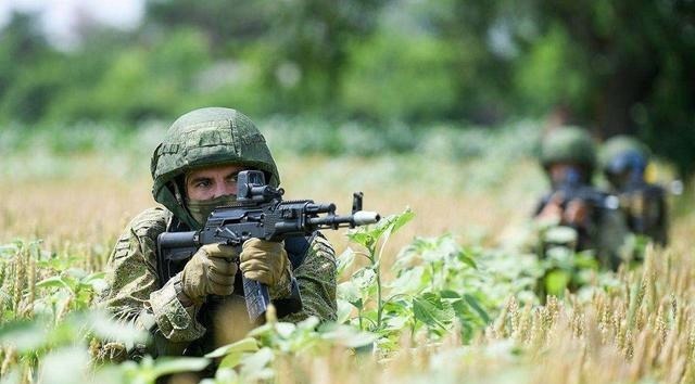 忽悠|人在中弹后究竟能活多久老兵看后冷笑回答别再被电视忽悠了