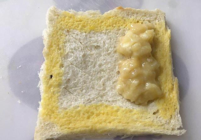  轻松|懒人版香蕉派，香甜酥脆，5分钟轻松搞定