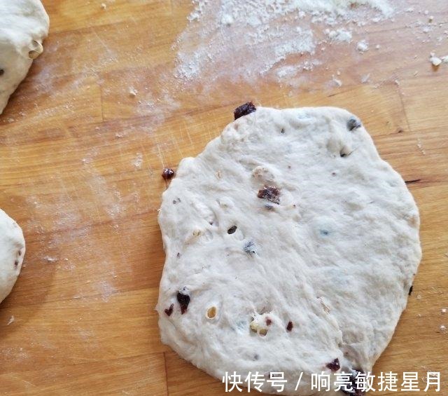 核桃蔓越莓软欧,外脆内软,越吃越香!