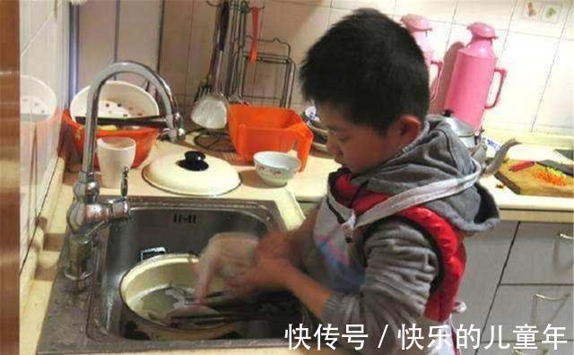 专家|面对孩子的需求是拒绝好还是满足好?专家:这样做或许会更好