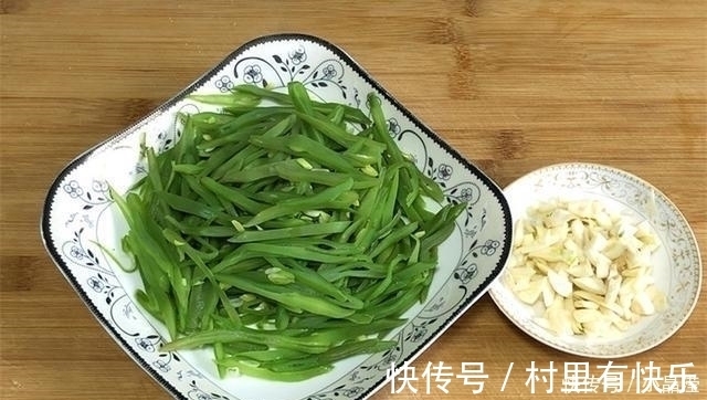 补钙|此菜1年4季都很贵，补钙比牛奶更强，再贵我家每周也要吃4次