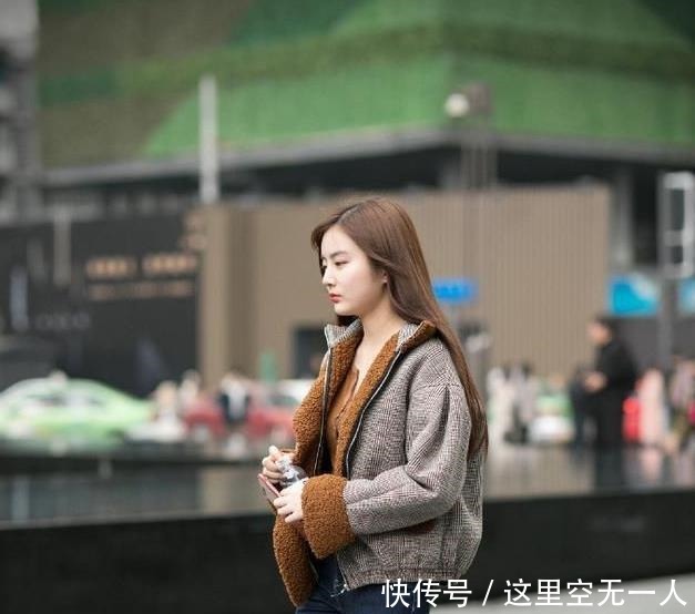 牛仔裤彰显不同的气质格调，你适合哪一款呢！