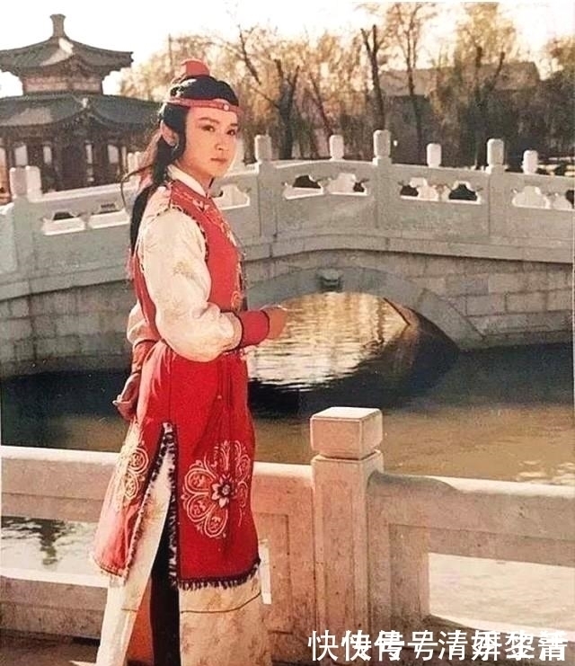 薛宝钗|林黛玉午睡,贾宝玉午睡,两个小故事,拉开了宝钗与黛玉的差距