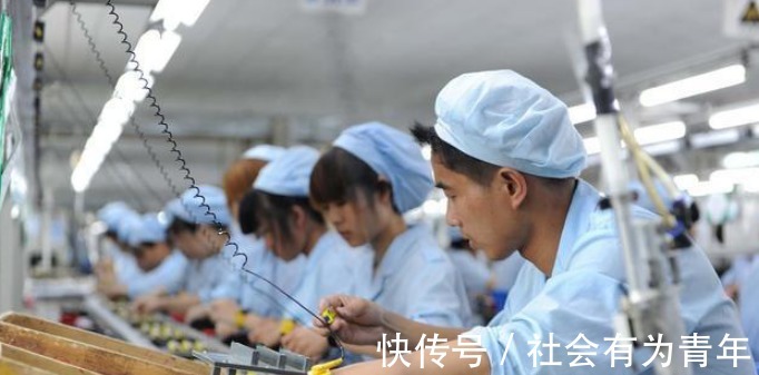 富士康|打工妹在富士康工作五年, 晒出卡里积蓄, 网友以为看错了!