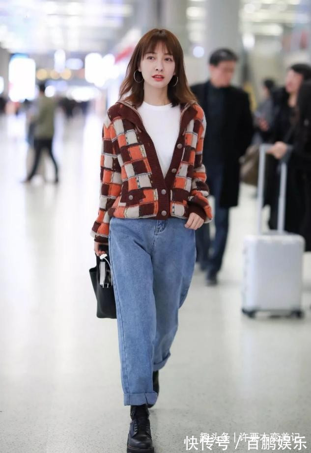 秋天 早秋穿衣越简约越显贵,备齐这“1裤2裙3上衣”就够了,超百搭