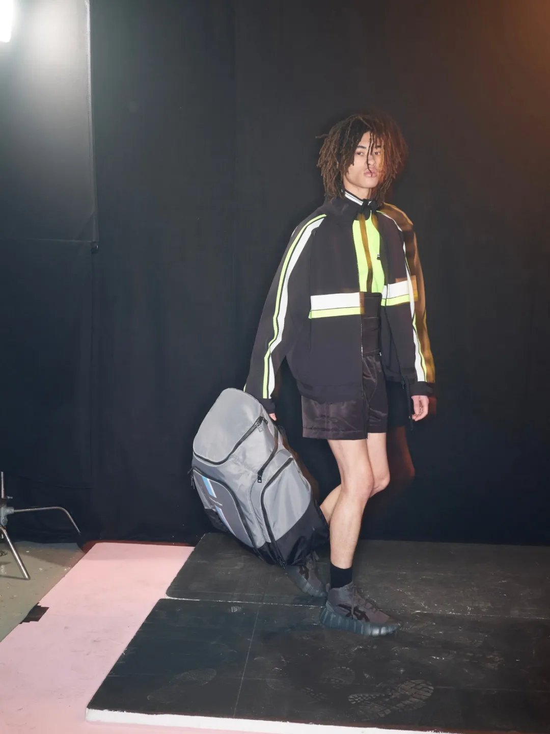 当运动鞋品牌认真做起衣服来，我再也忍不住了