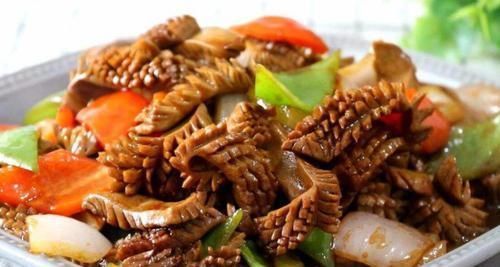 这道菜是宴客硬菜,贵是贵了点,鲜香美味,很多人爱吃不会做