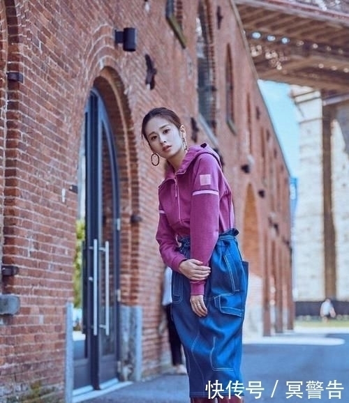 搭配|“卫衣”有你想象不到的时尚美!是直男最爱女生穿搭的单品了!