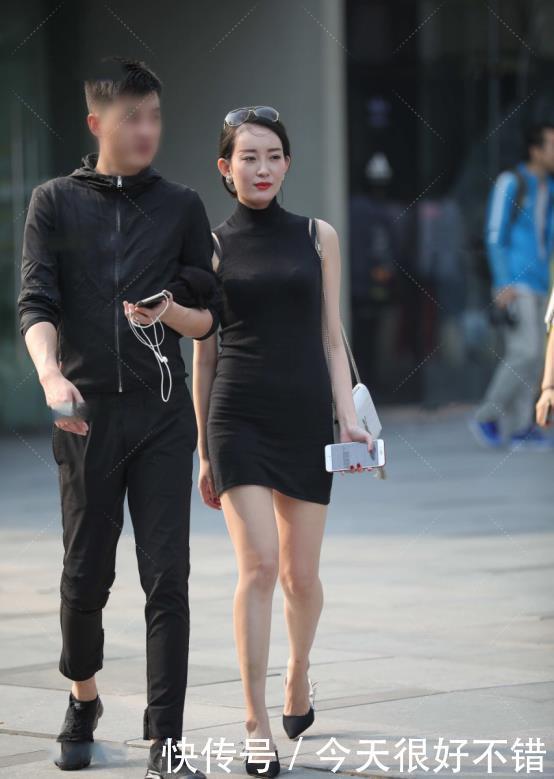 黑系|黑色高领无袖连衣裙，单穿或叠穿，均是优雅又温柔