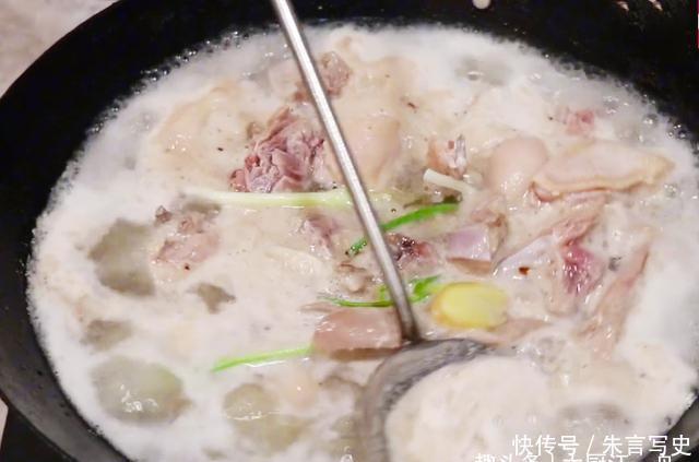 啤酒鸭这样做才好吃,不过油,不过水,出锅时满屋飘香